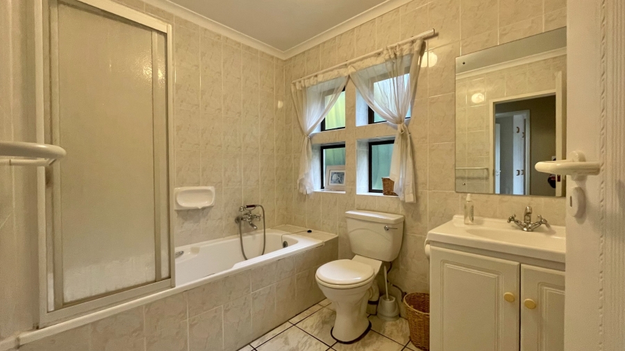 3 Bedroom Property for Sale in Martinville Western Cape